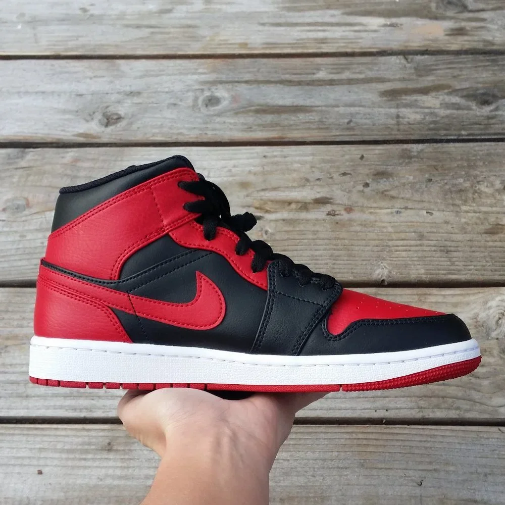 New Women Size 9.5 / Size 8 Men Nike Air Jordan 1 Mid Banned Basketball Sneaker - Picture 3 of 8